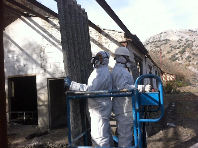 Desmontaje de Uralita